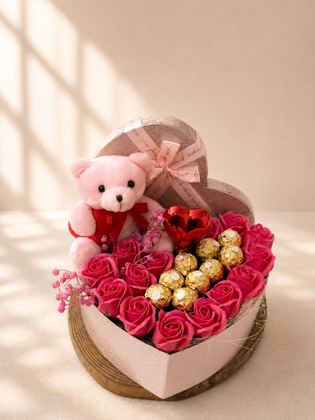 Box Serce z Misiem i Różami Mydlanymi  ❤️🧸